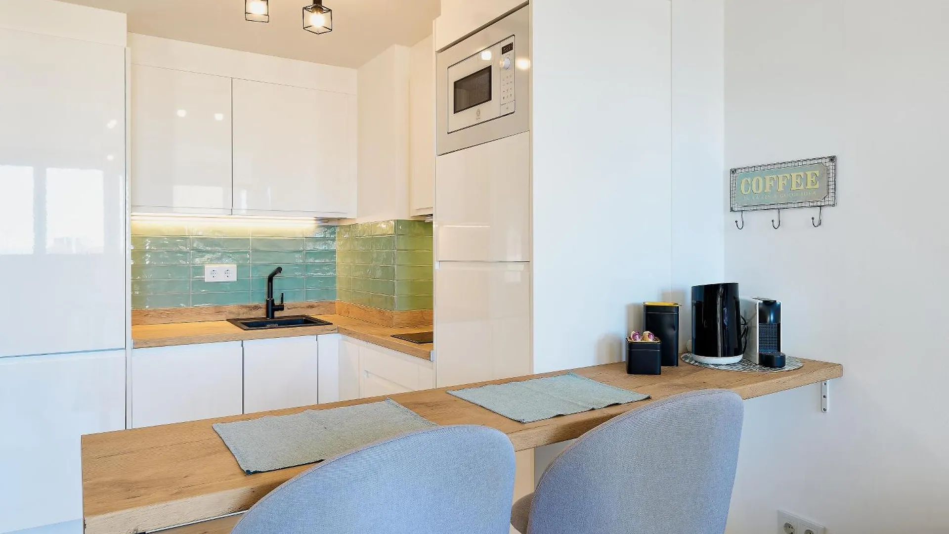 Hola Marbella Charming Apartment Beach & Old Town