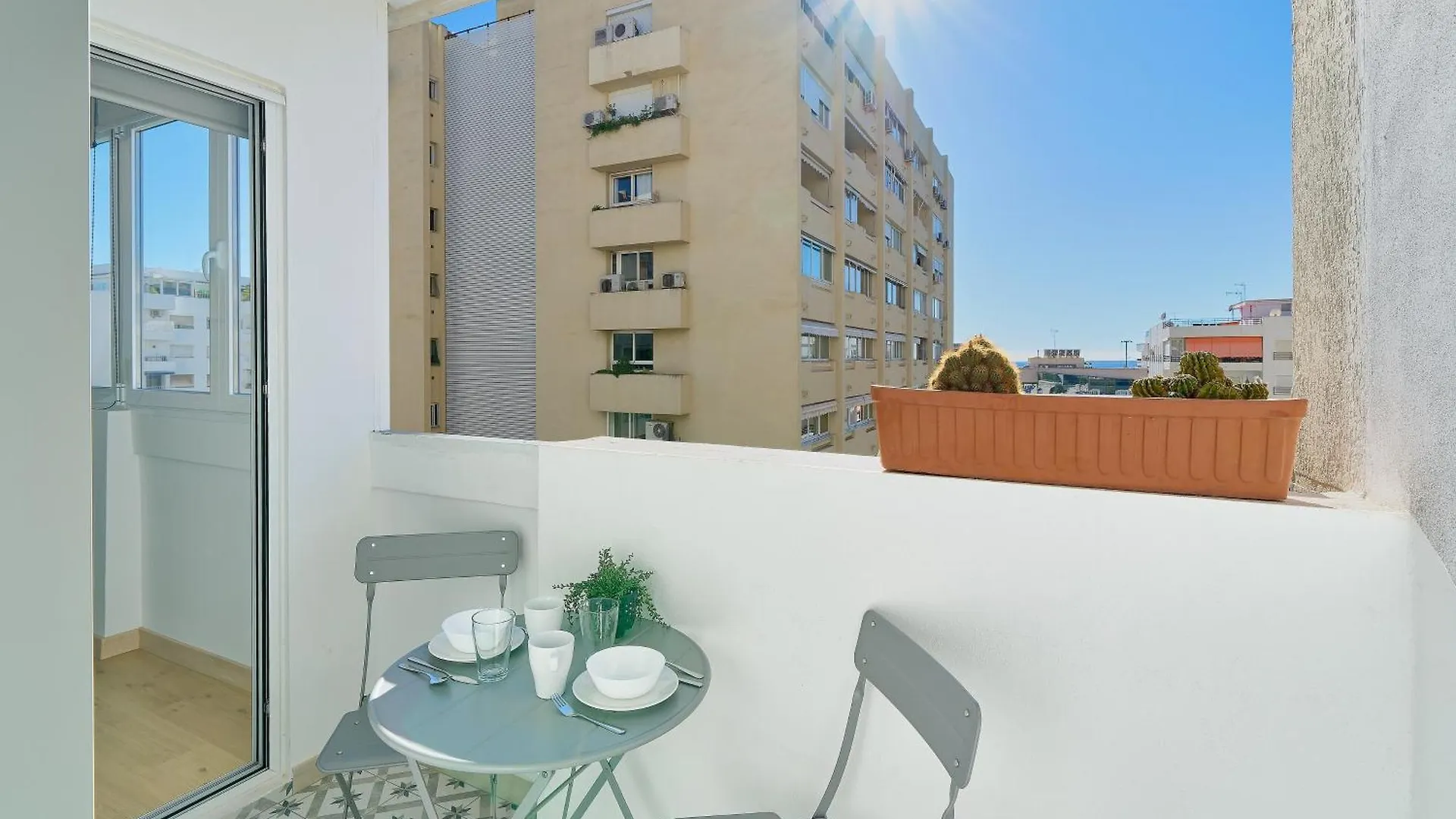 Hola Marbella Charming Apartment Beach & Old Town 0*,